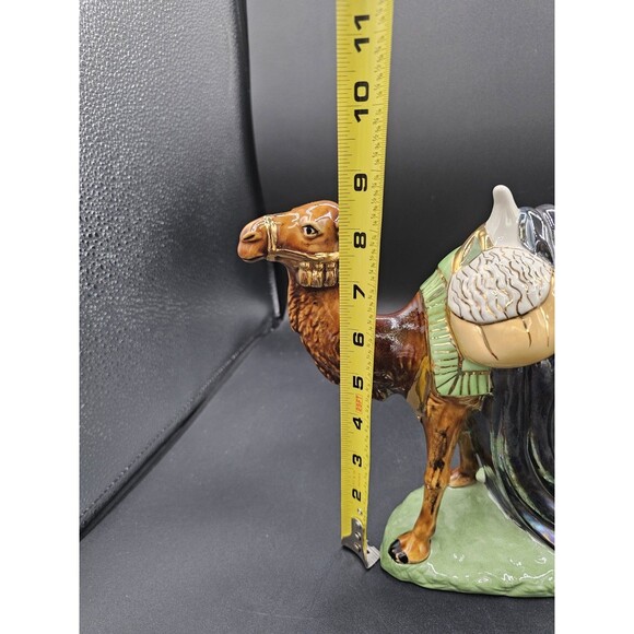Holland Mold Standing Sitting Camel  Figure Hand Painted Gold Accent Nativity - Picture 6 of 11